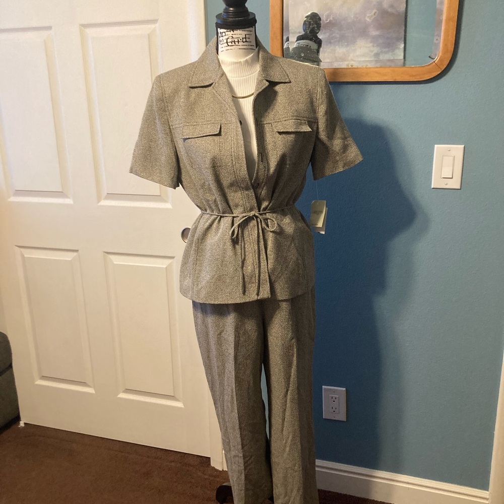 Larry Levine Black & Cream Check Short Sleeve Pantsuit